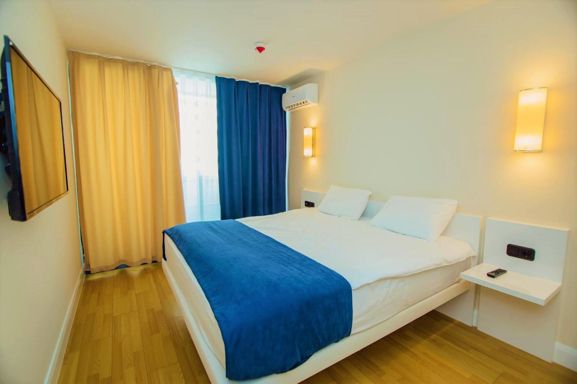 Luxury Beach Front Hotel Batumi Exterior foto